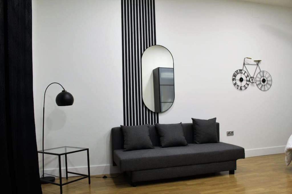 Smarttrip Apartment Севиля Екстериор снимка