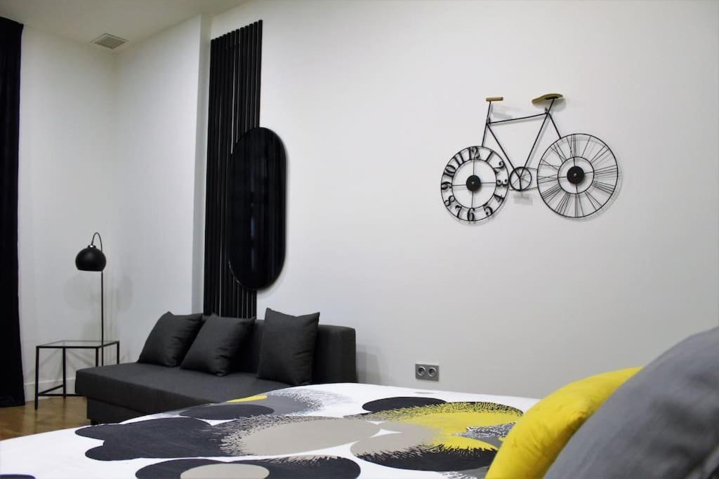 Smarttrip Apartment Севиля Екстериор снимка